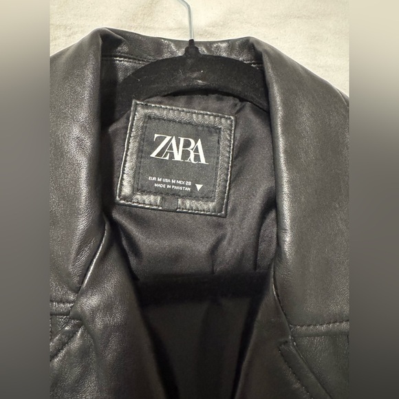 Zara Black faux Leather Biker Jacket w/ belt buttery soft semi cropped M 6 8 10 - Picture 3 of 6